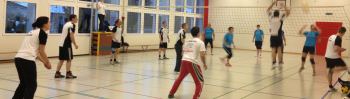 Volleyball ‐ Plauschturnier: Ringer gegen RRH-Fanclub